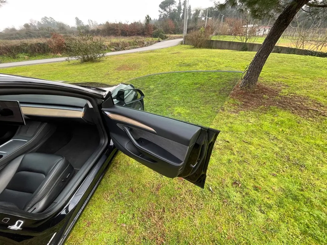 Tesla Model 3 Long Range Tração Traseira 16
