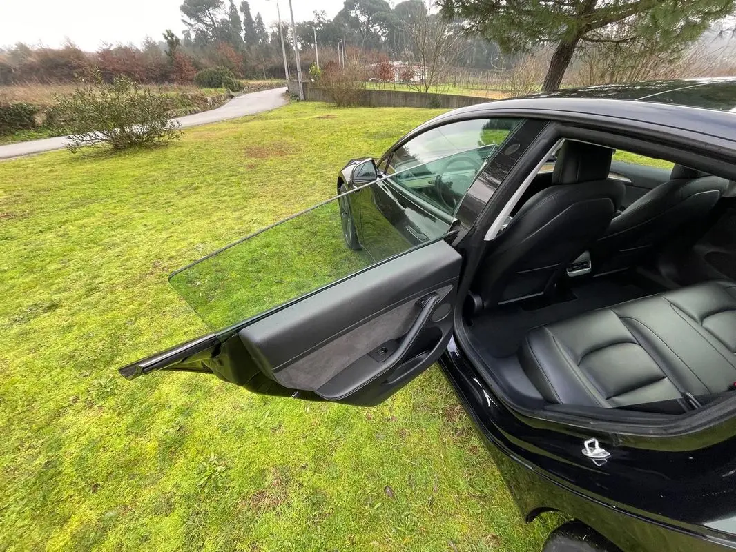 Tesla Model 3 Long Range Tração Traseira 15