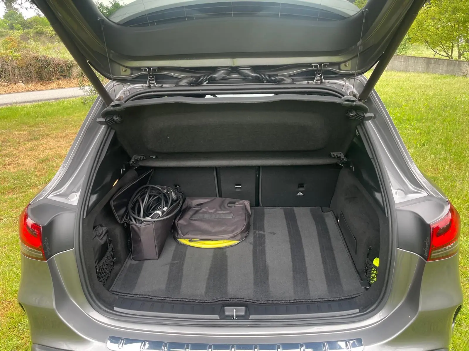 Mercedes-Benz EQA 250 AMG Line 35