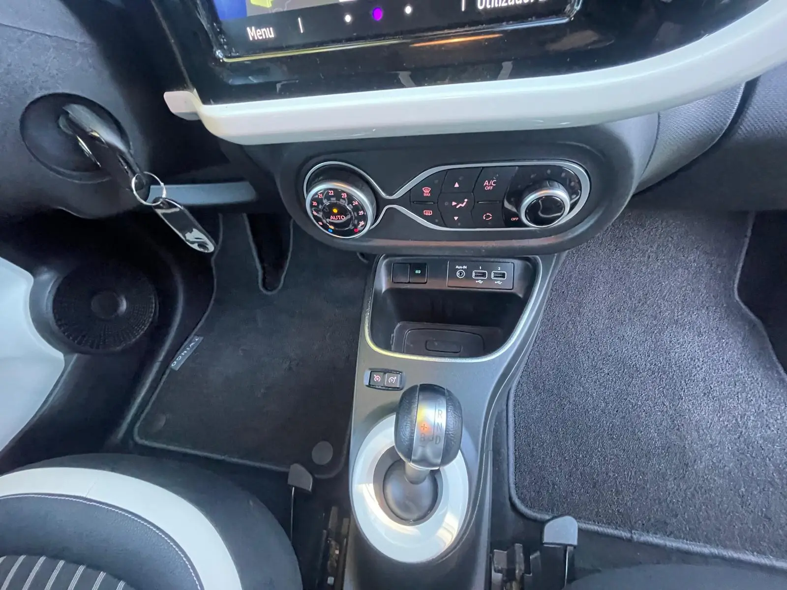 Renault Twingo E-Tech 27.5 kWh Techno Autonomia Urbana 14
