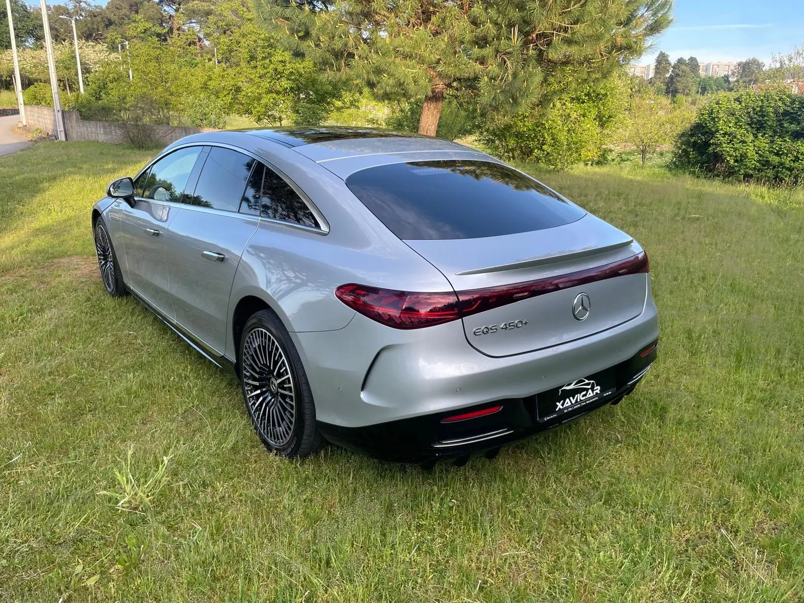 Mercedes-Benz EQS 450+ 8