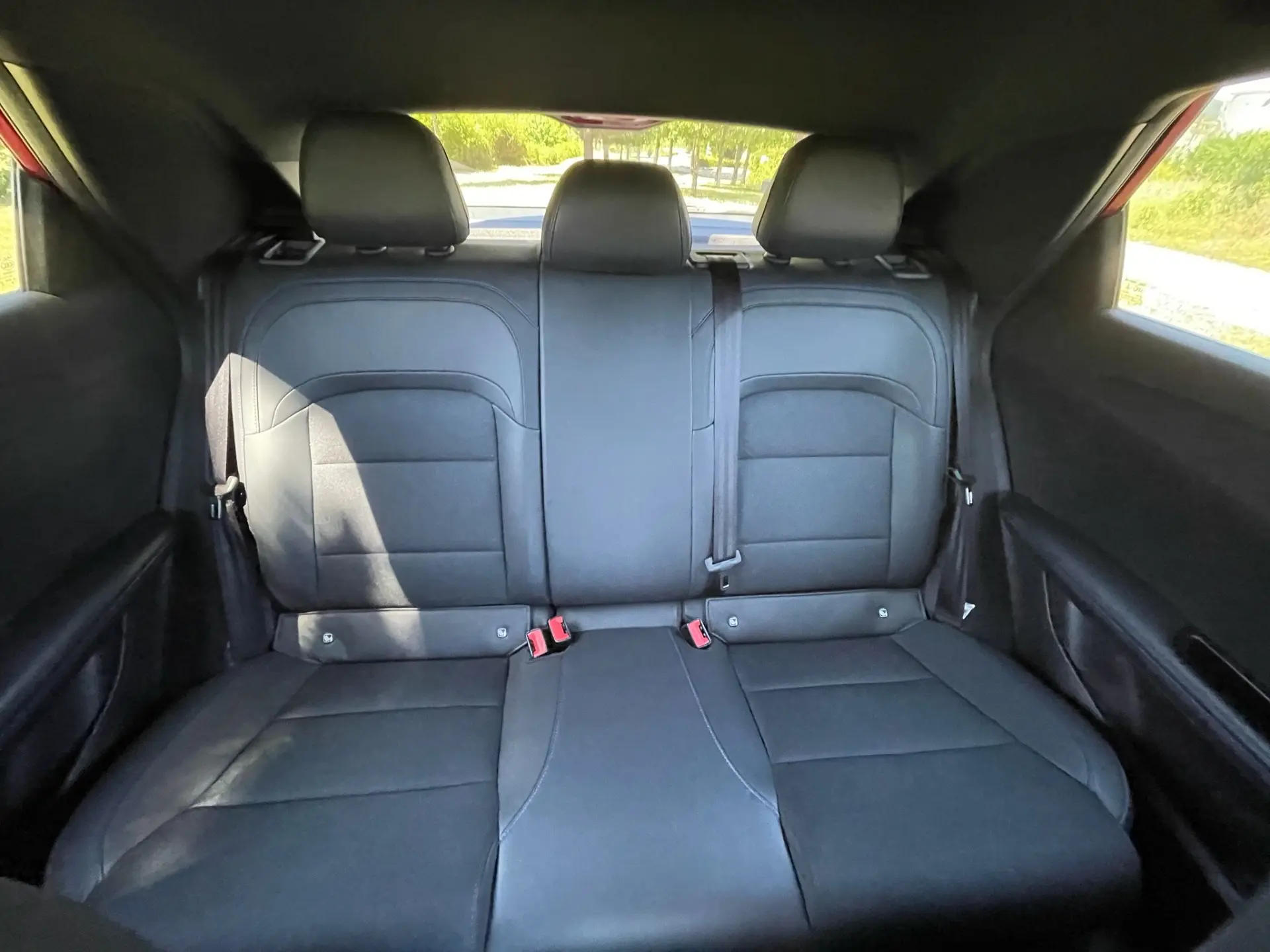 MG MG4 77 kWh Extended Range Luxury 32