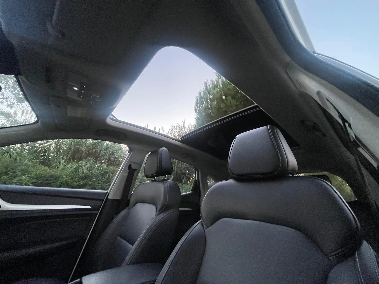 MG ZS Luxury 39