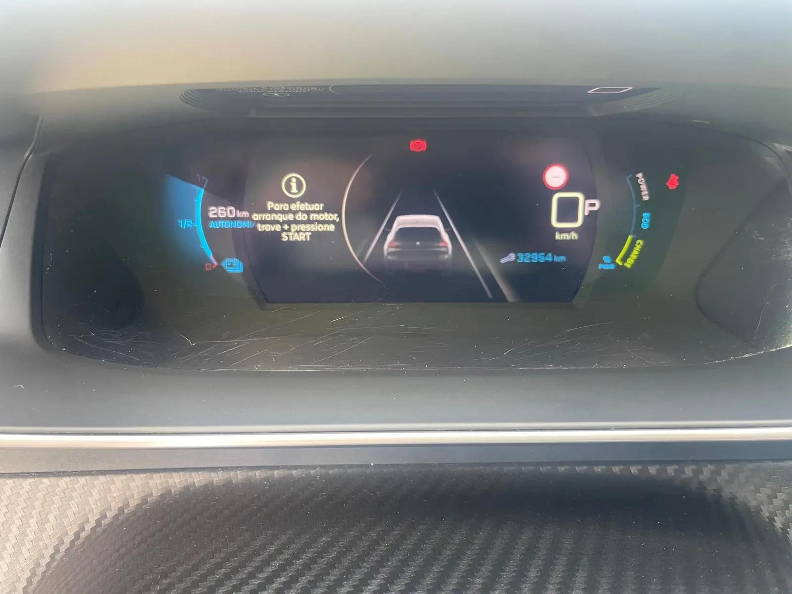 Peugeot e-208 Allure 28