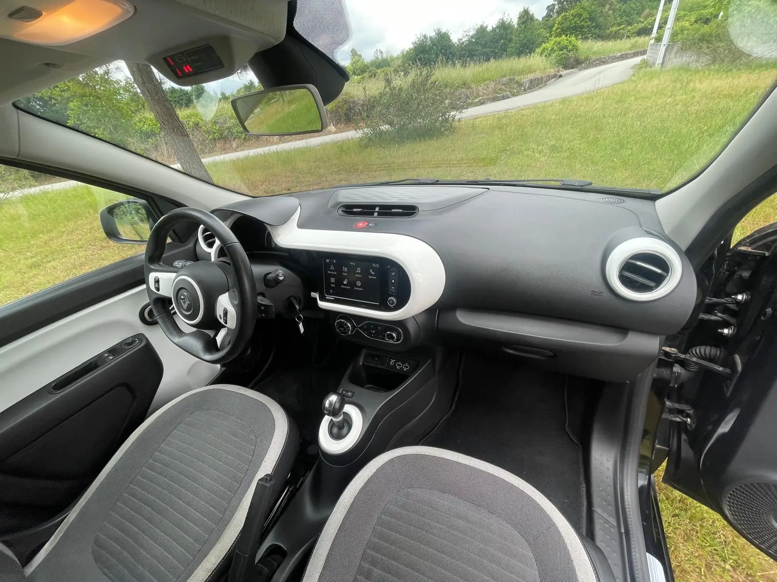 Renault Twingo E-Tech 27.5 kWh Evolution Autonomia Urbana 15