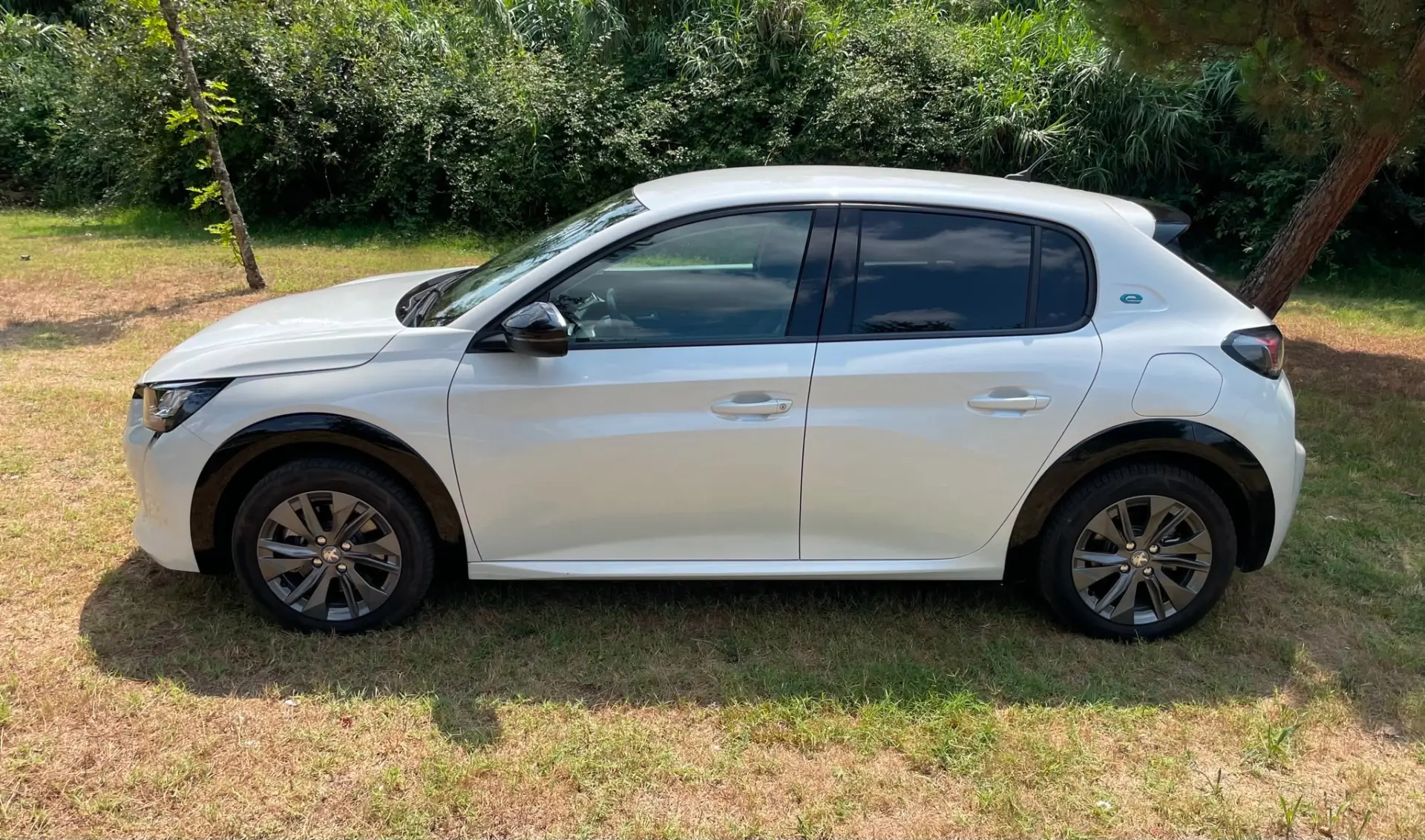 Peugeot e-208 50 kWh Allure Pack 9