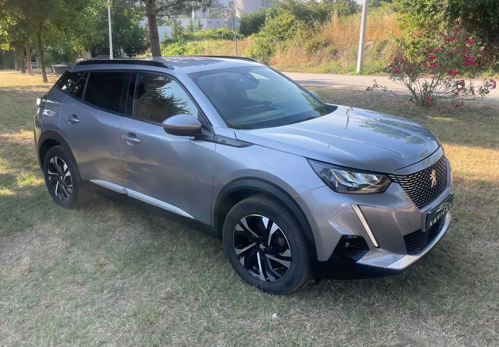 Peugeot e-2008 Allure 6