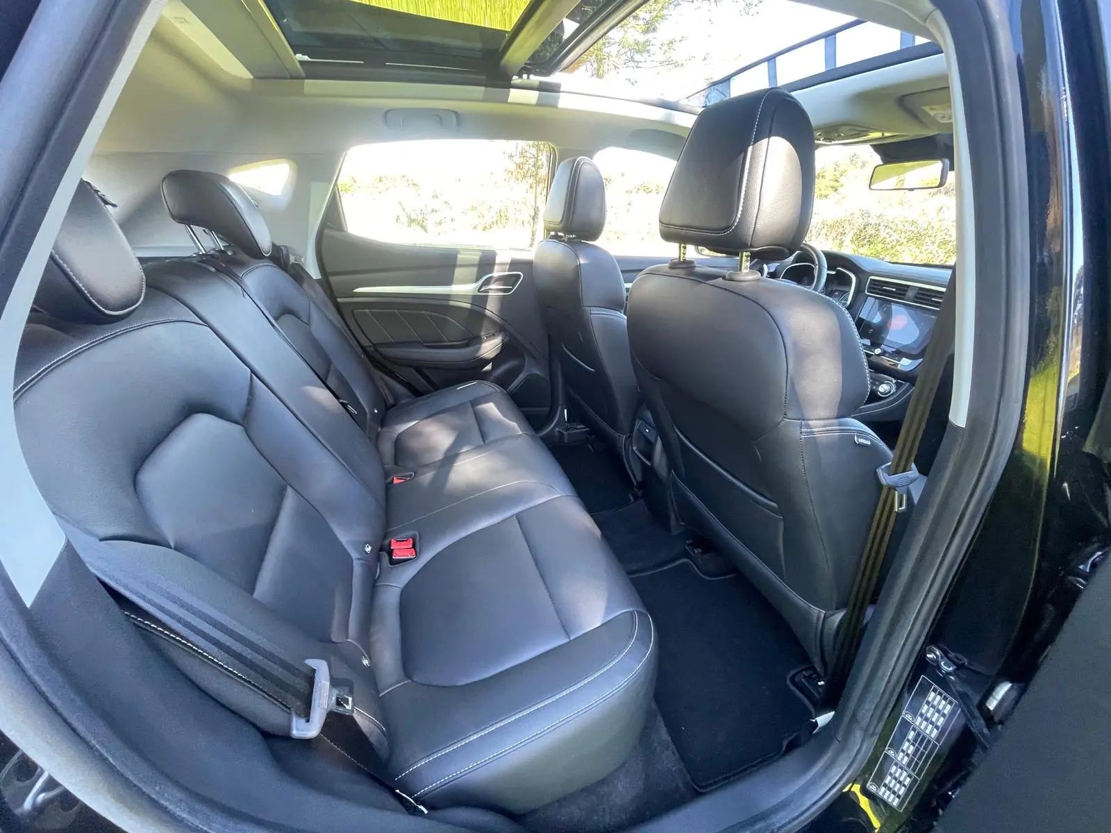 MG ZS Luxury 36