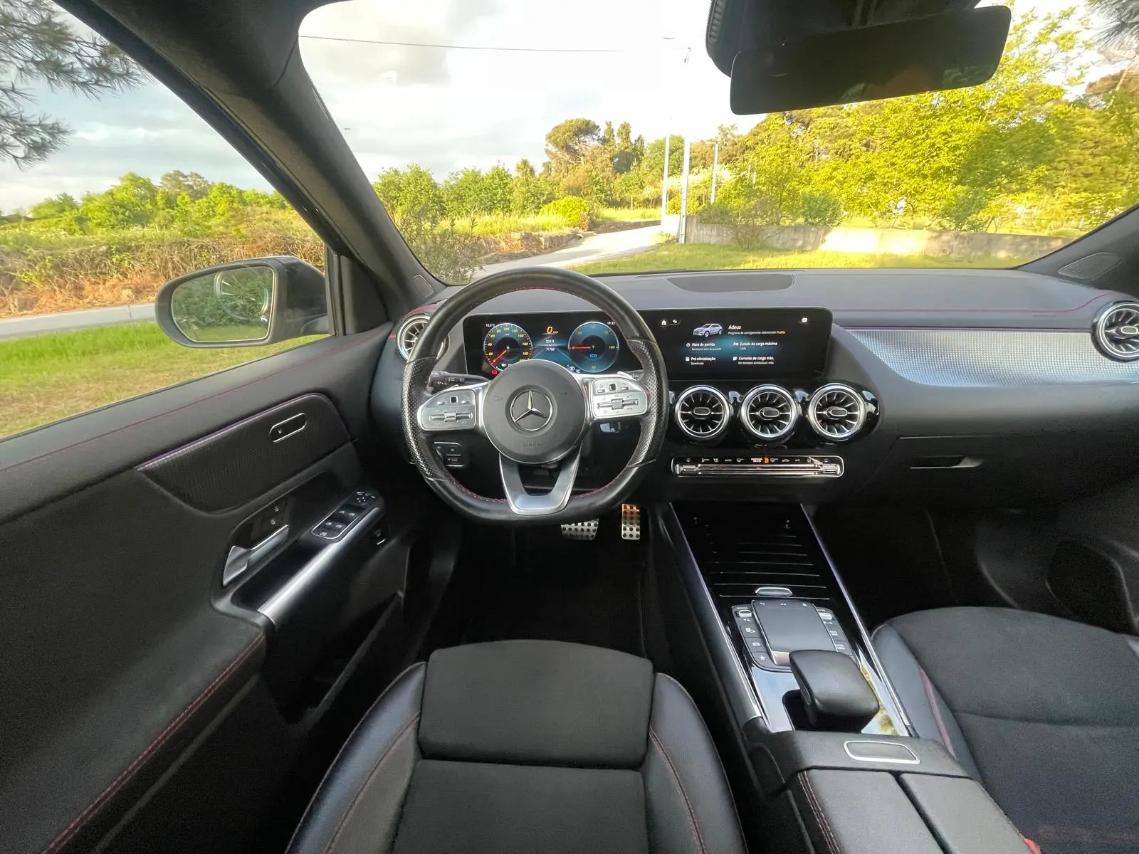 Mercedes-Benz EQA 250+ AMG Line 24