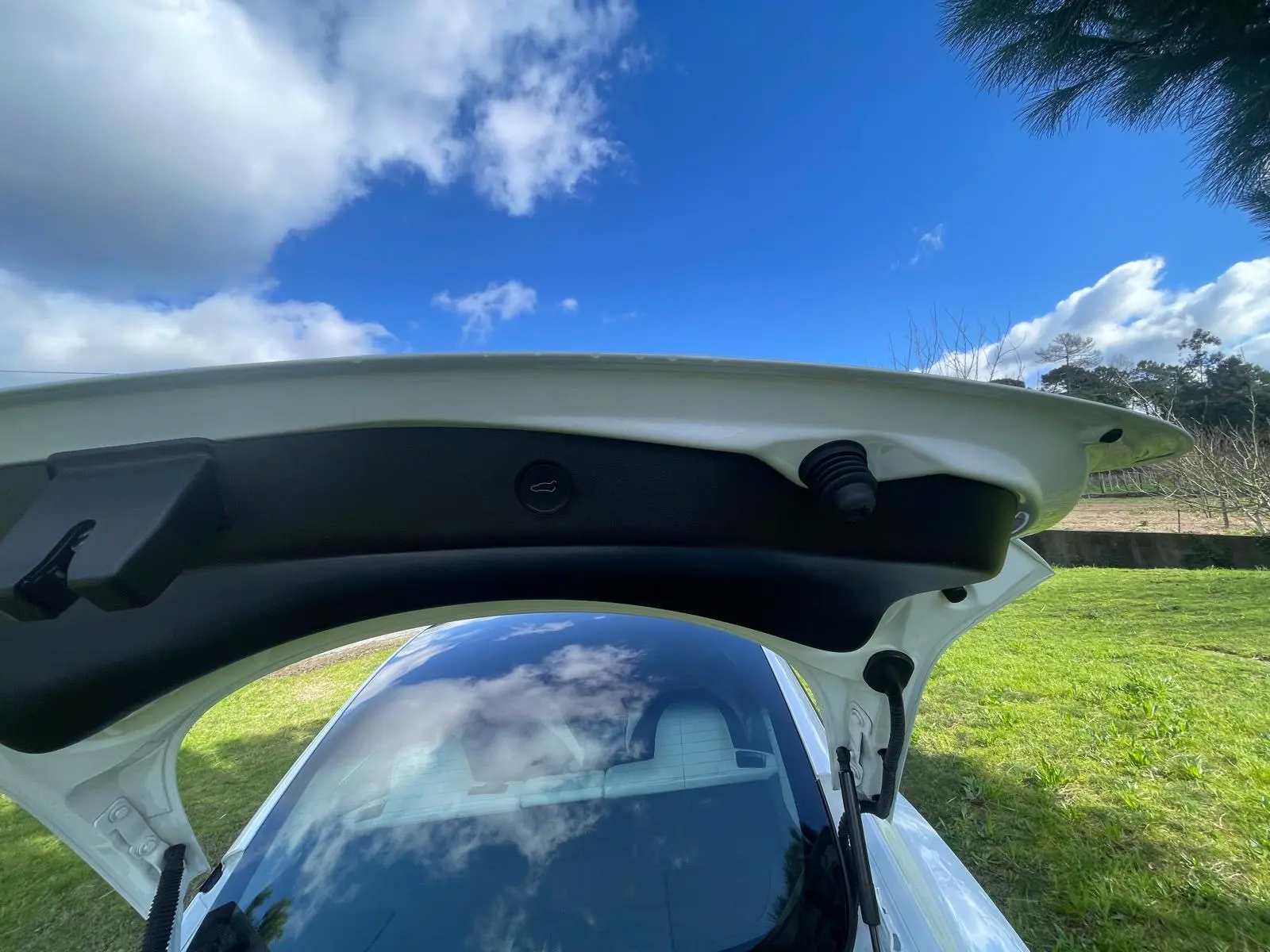 Tesla Model 3 Long Range AWD Dual Motor Performance 27