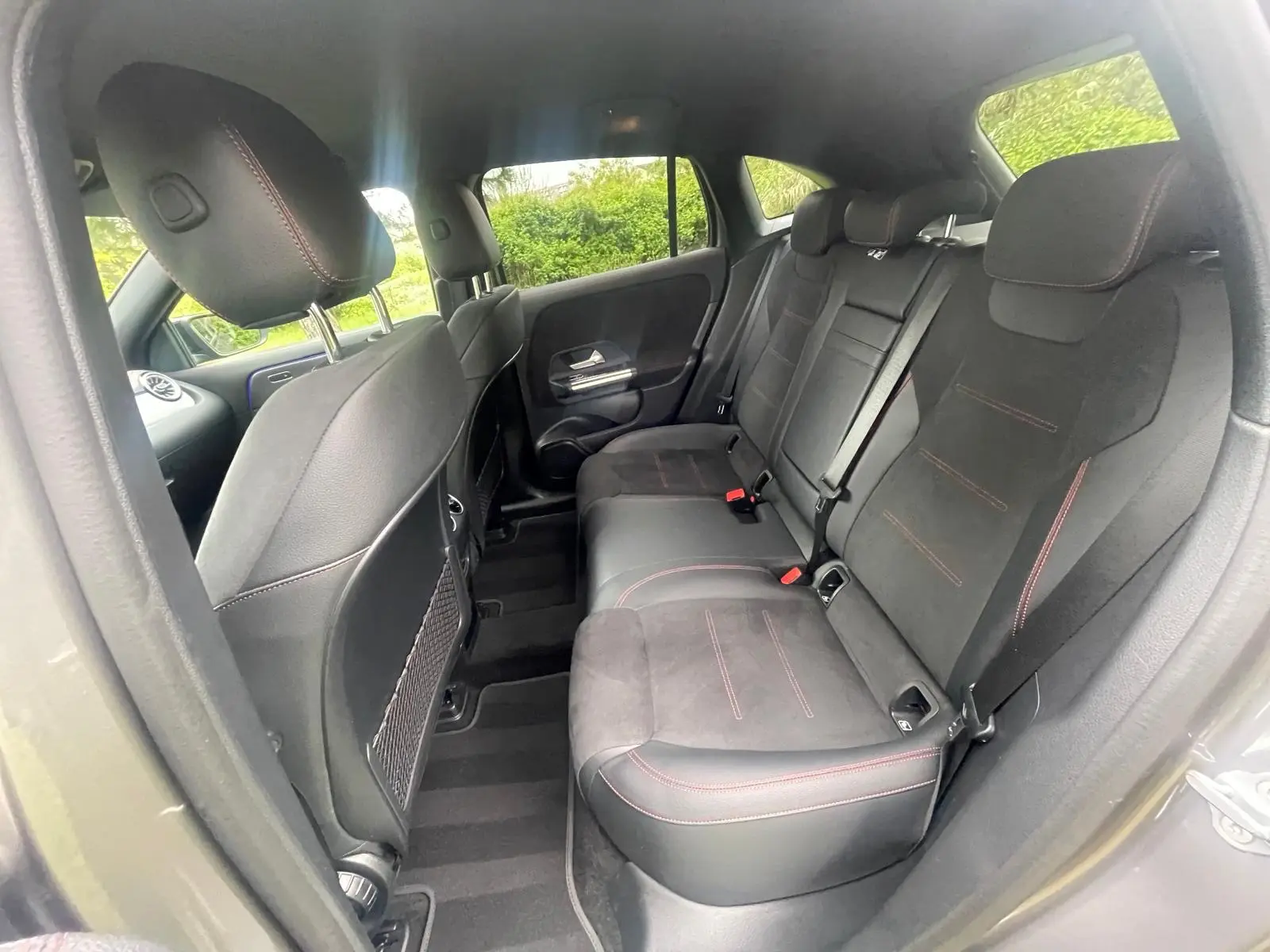 Mercedes-Benz EQA 250 AMG Line 13