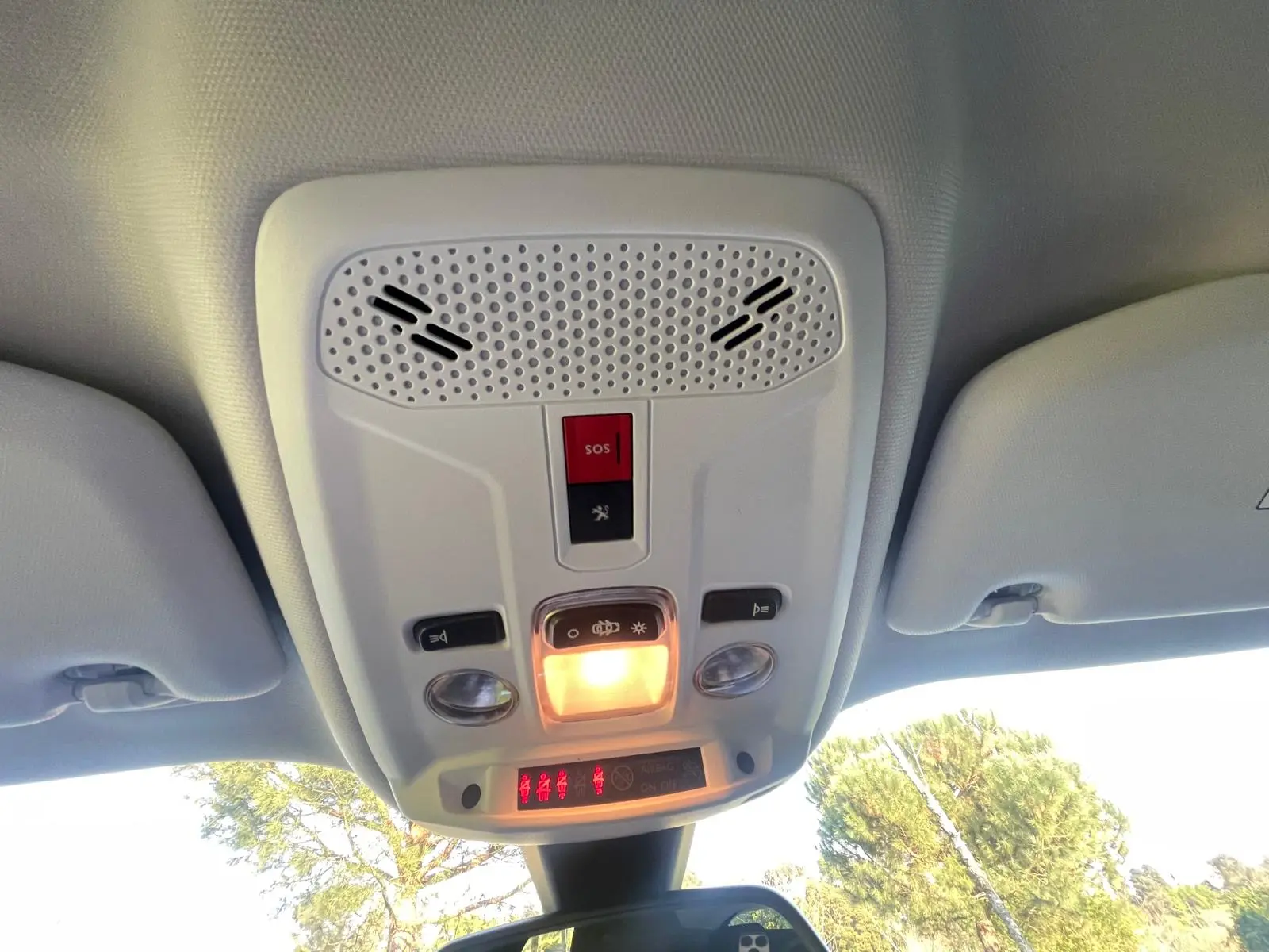 Peugeot e-2008 50 kWh Active 32