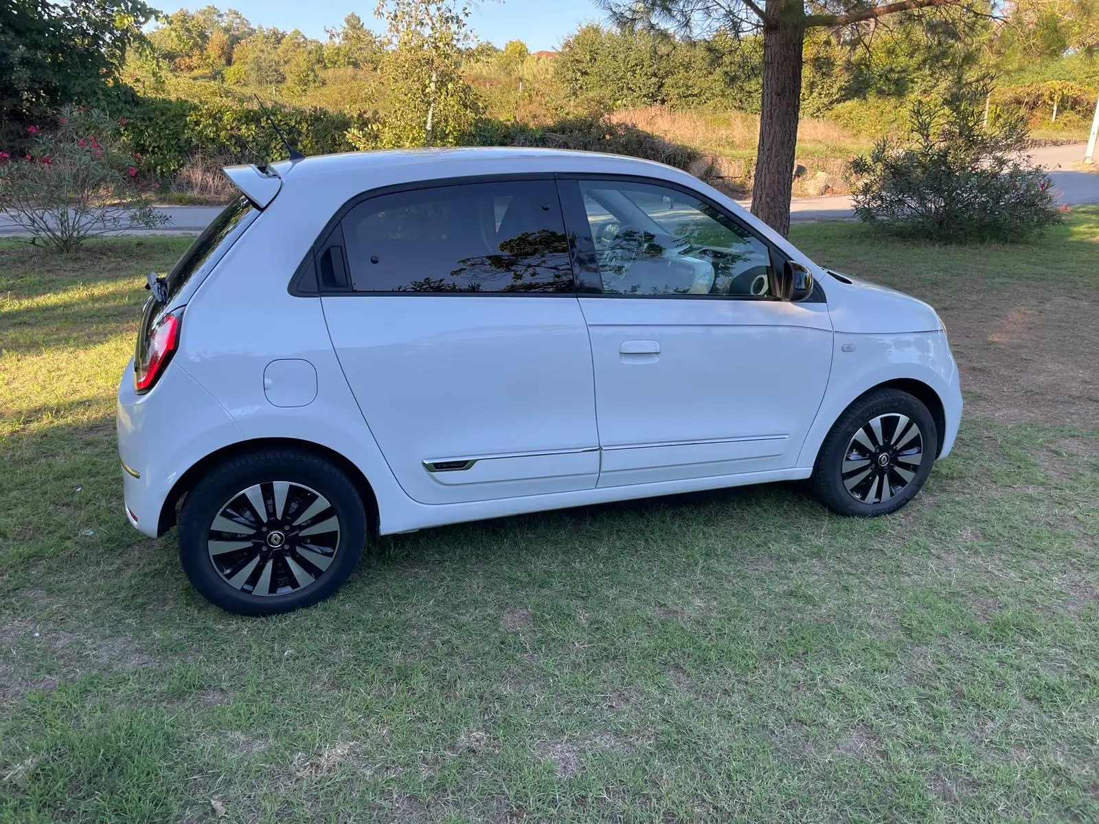 Renault Twingo E-Tech 27.5 kWh Techno Autonomia Urbana 34