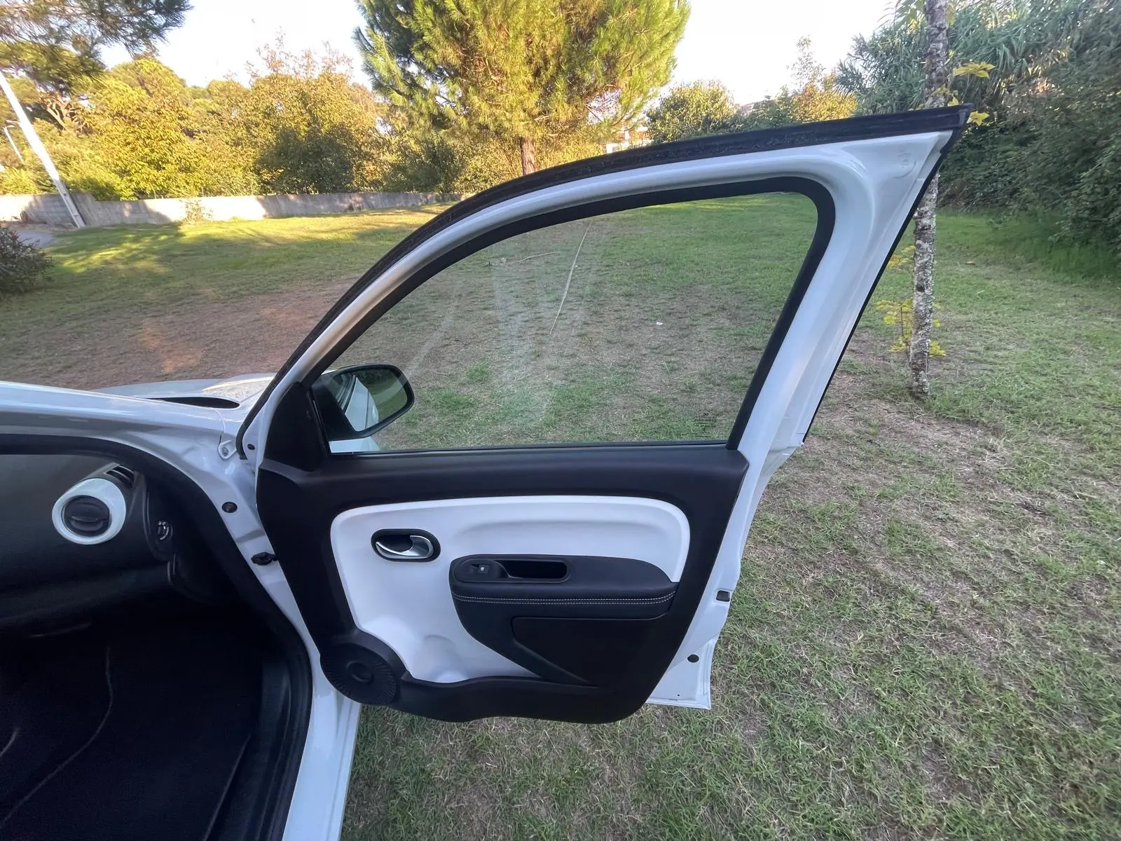 Renault Twingo E-Tech 27.5 kWh Techno Autonomia Urbana 11