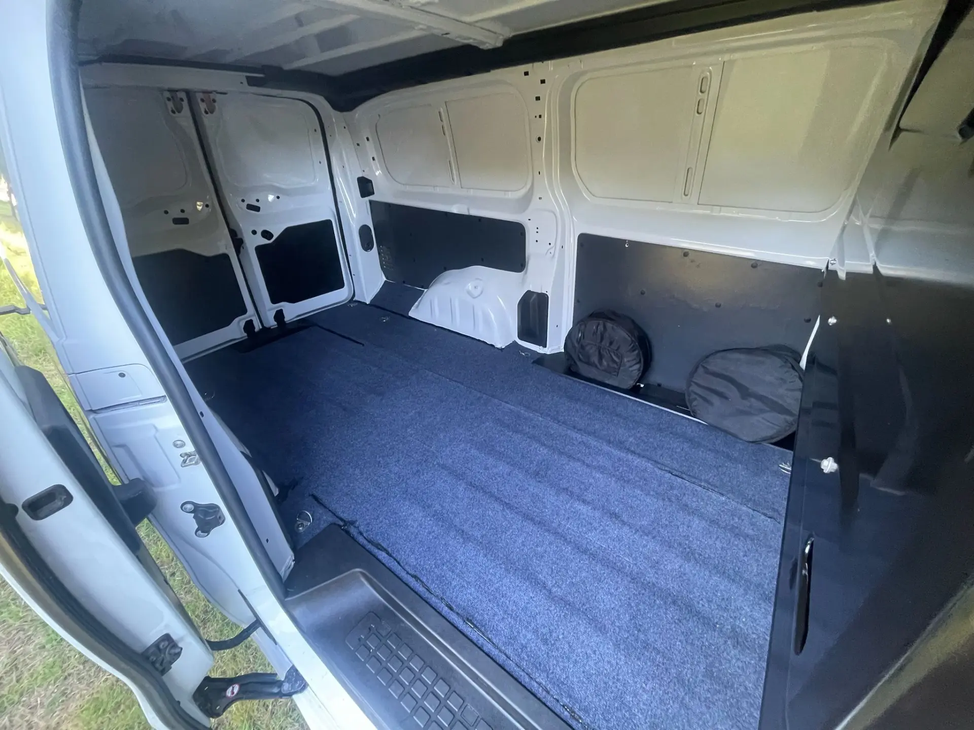 Fiat e-Scudo L3 (75-kWh) 23