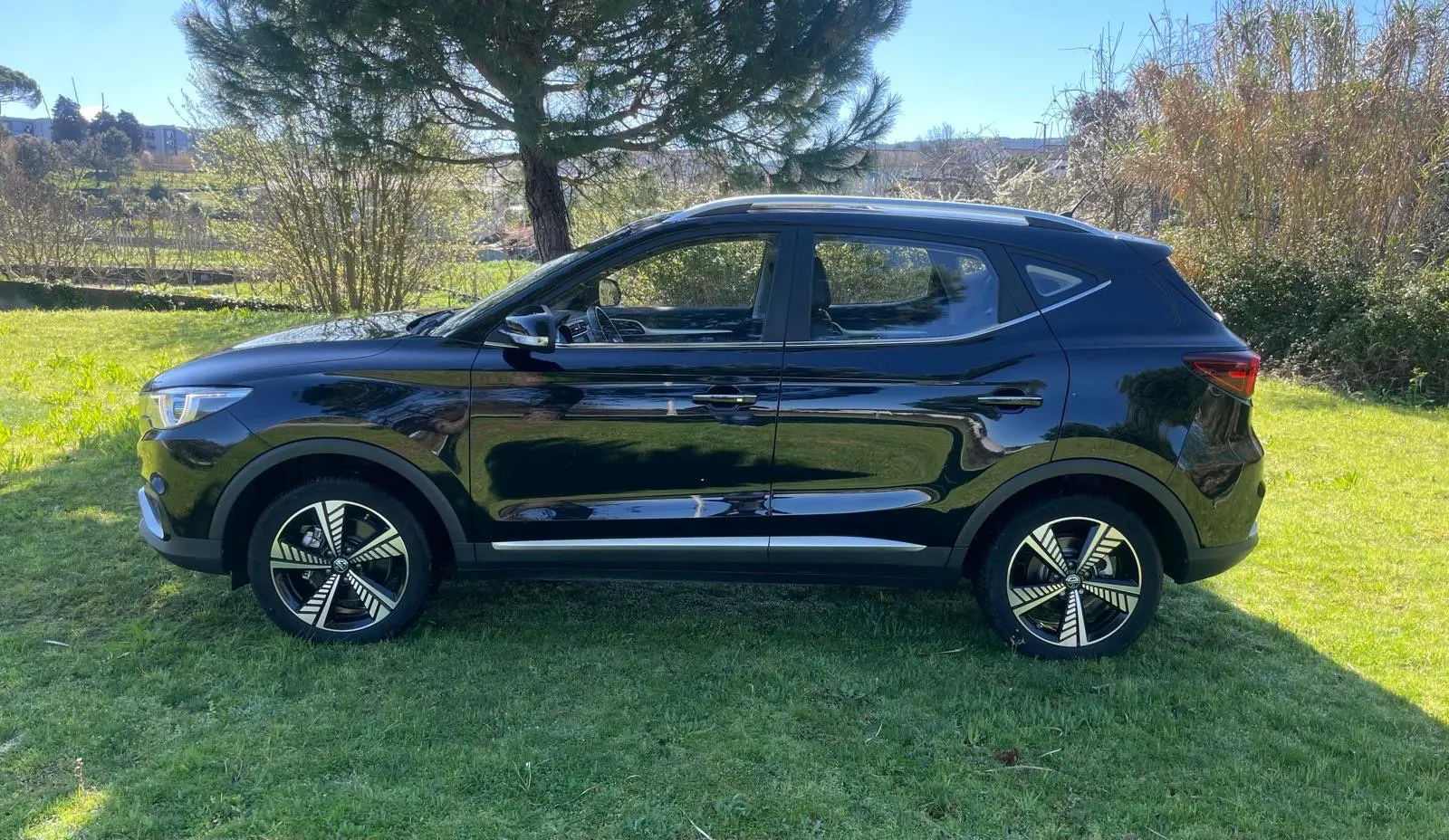 MG ZS Luxury 5