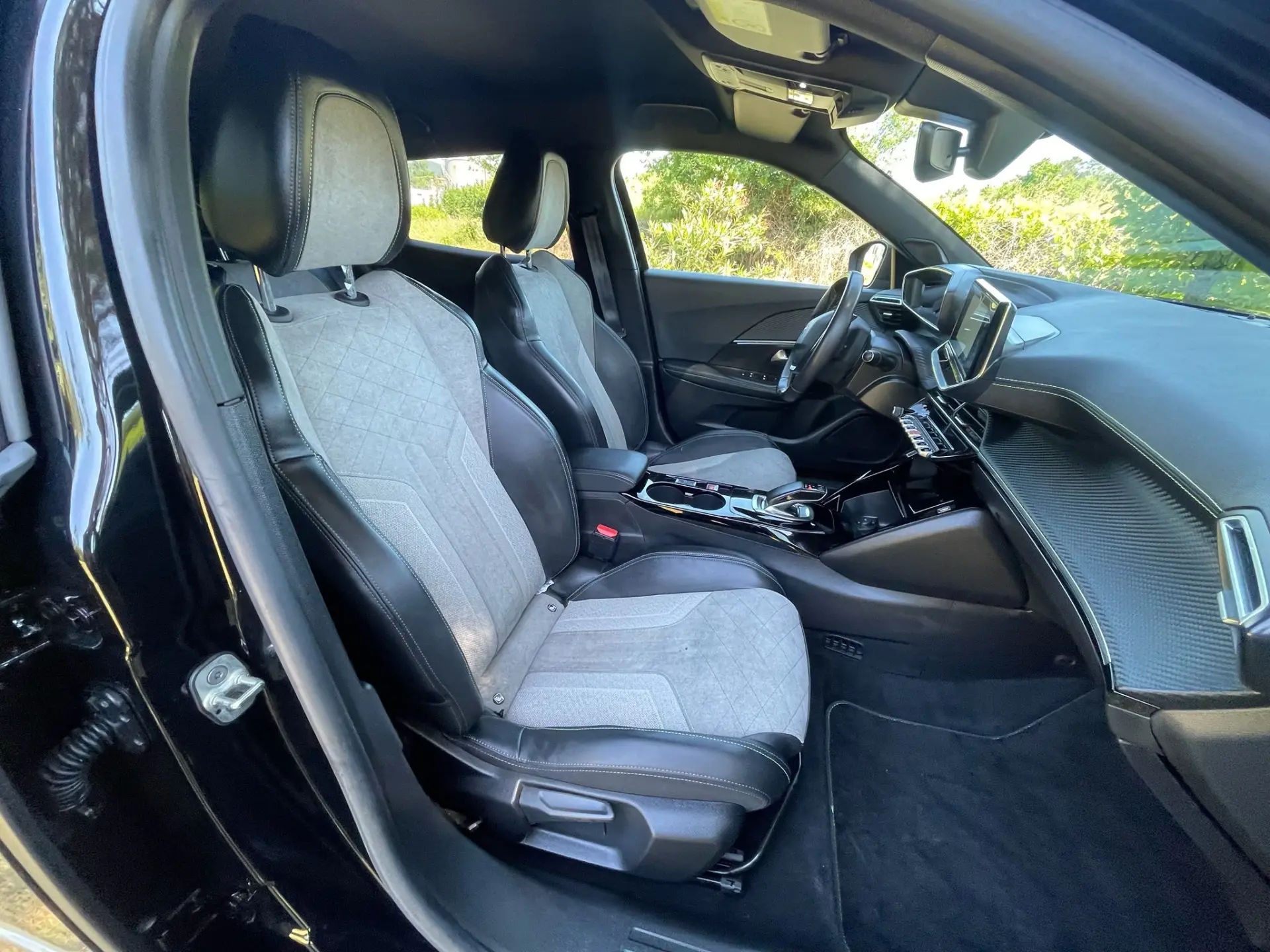 Peugeot e-2008 GT 20
