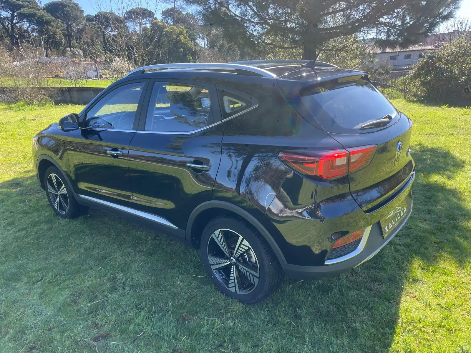 MG ZS Luxury 4