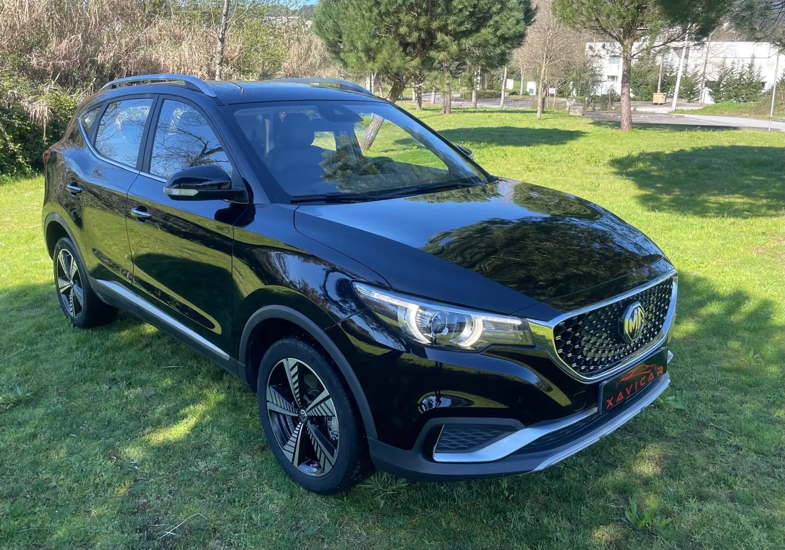 MG ZS Luxury 38