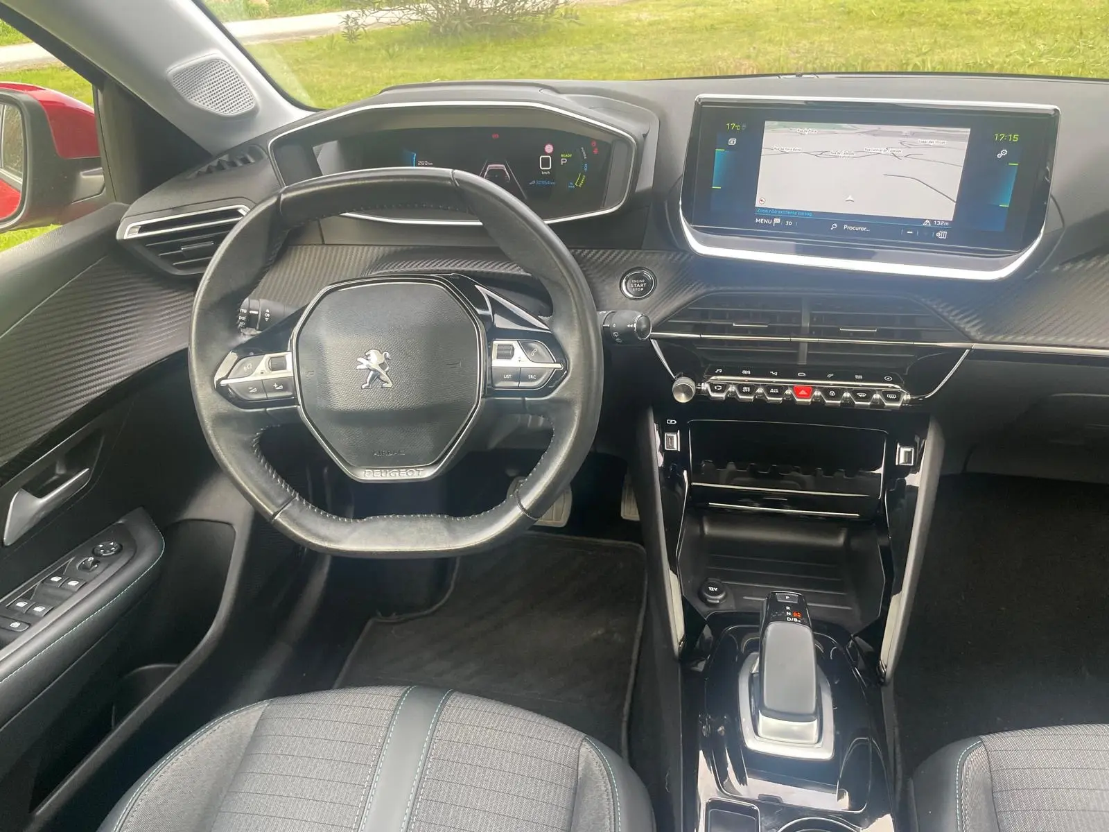 Peugeot e-208 Allure 26