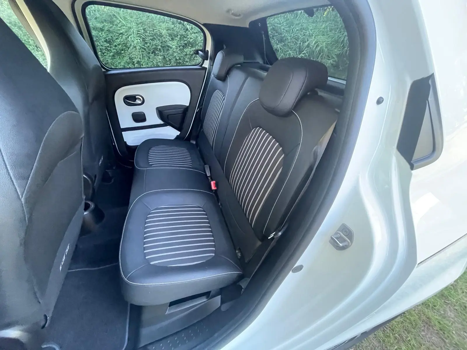Renault Twingo E-Tech 27.5 kWh Techno Autonomia Urbana 15