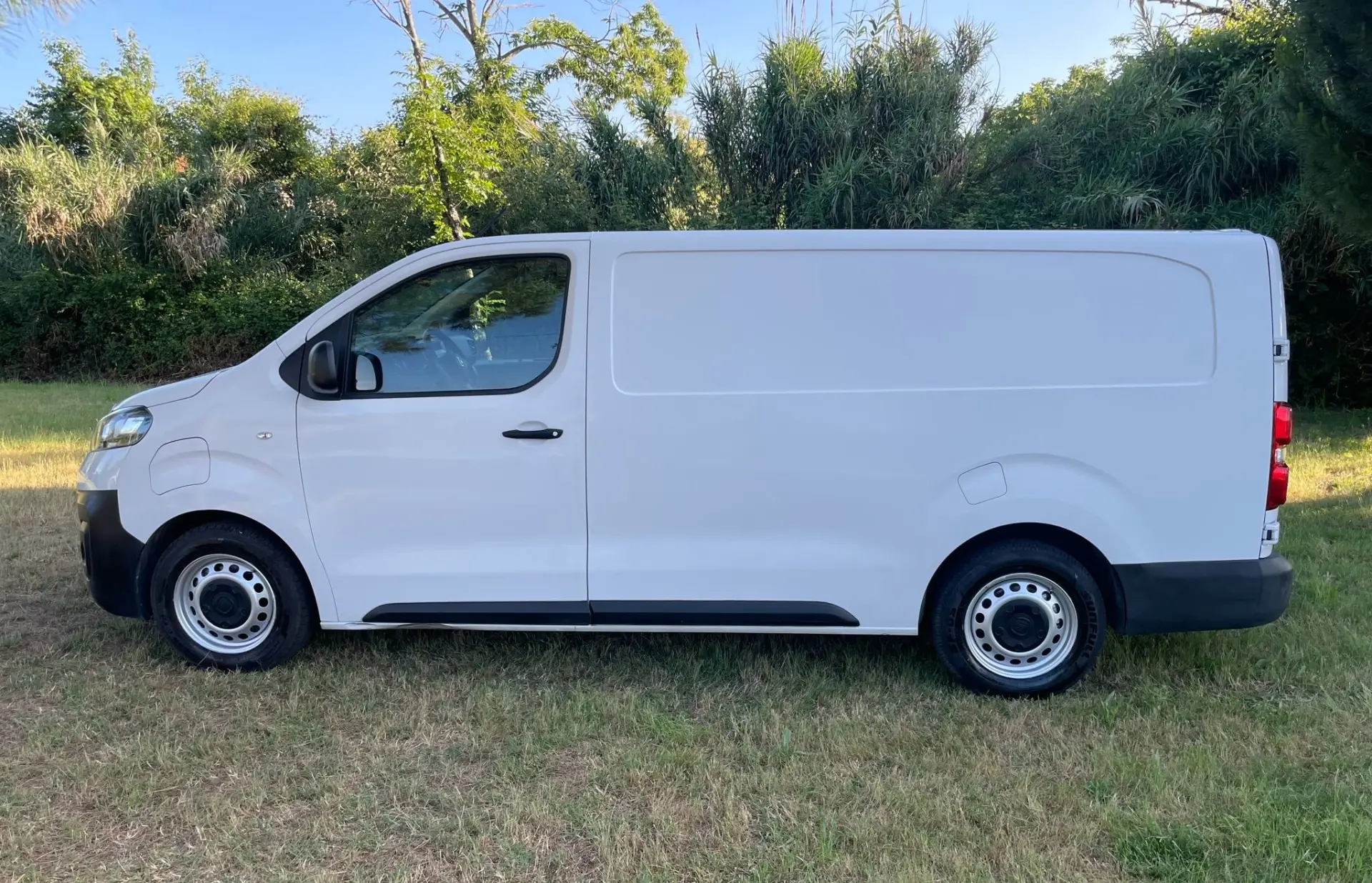Fiat e-Scudo L3 (75-kWh) 6