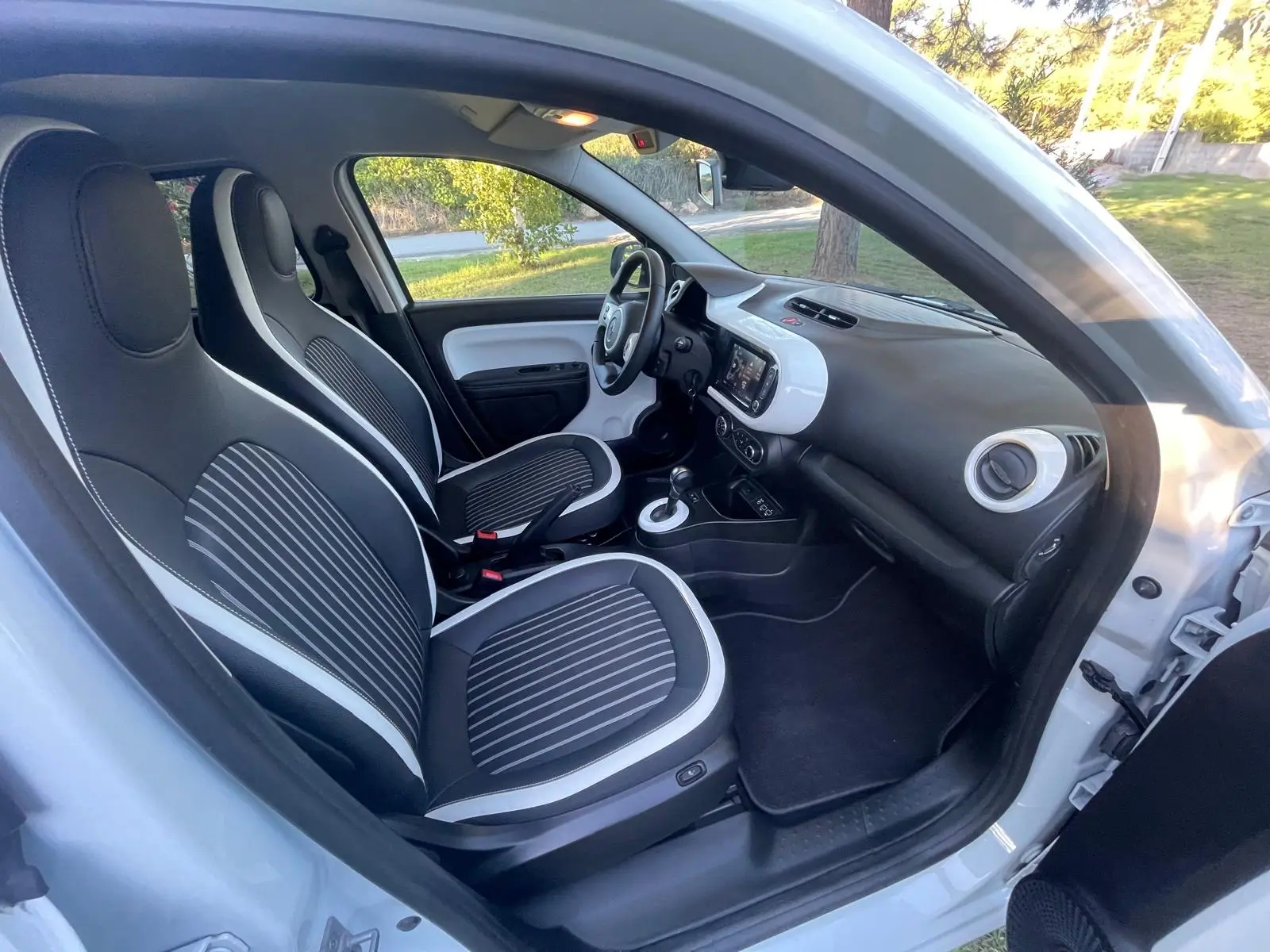 Renault Twingo E-Tech 27.5 kWh Techno Autonomia Urbana 22