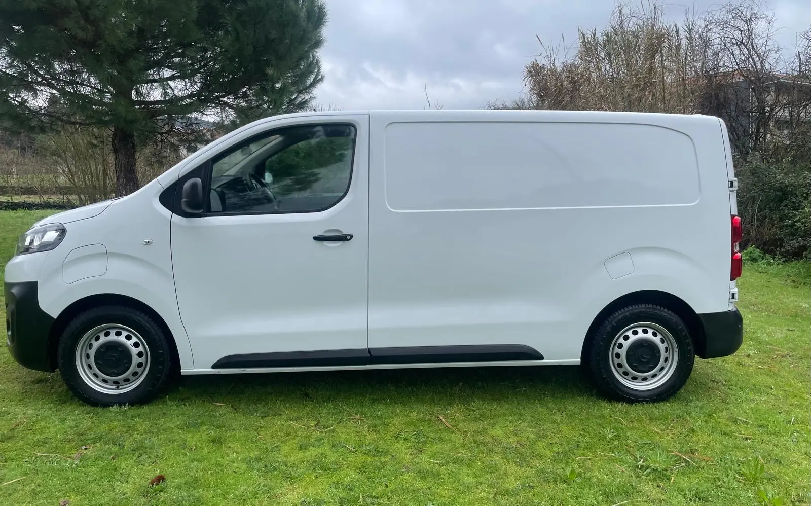 Citroën e-Jumpy Longa (75-kWh) 2