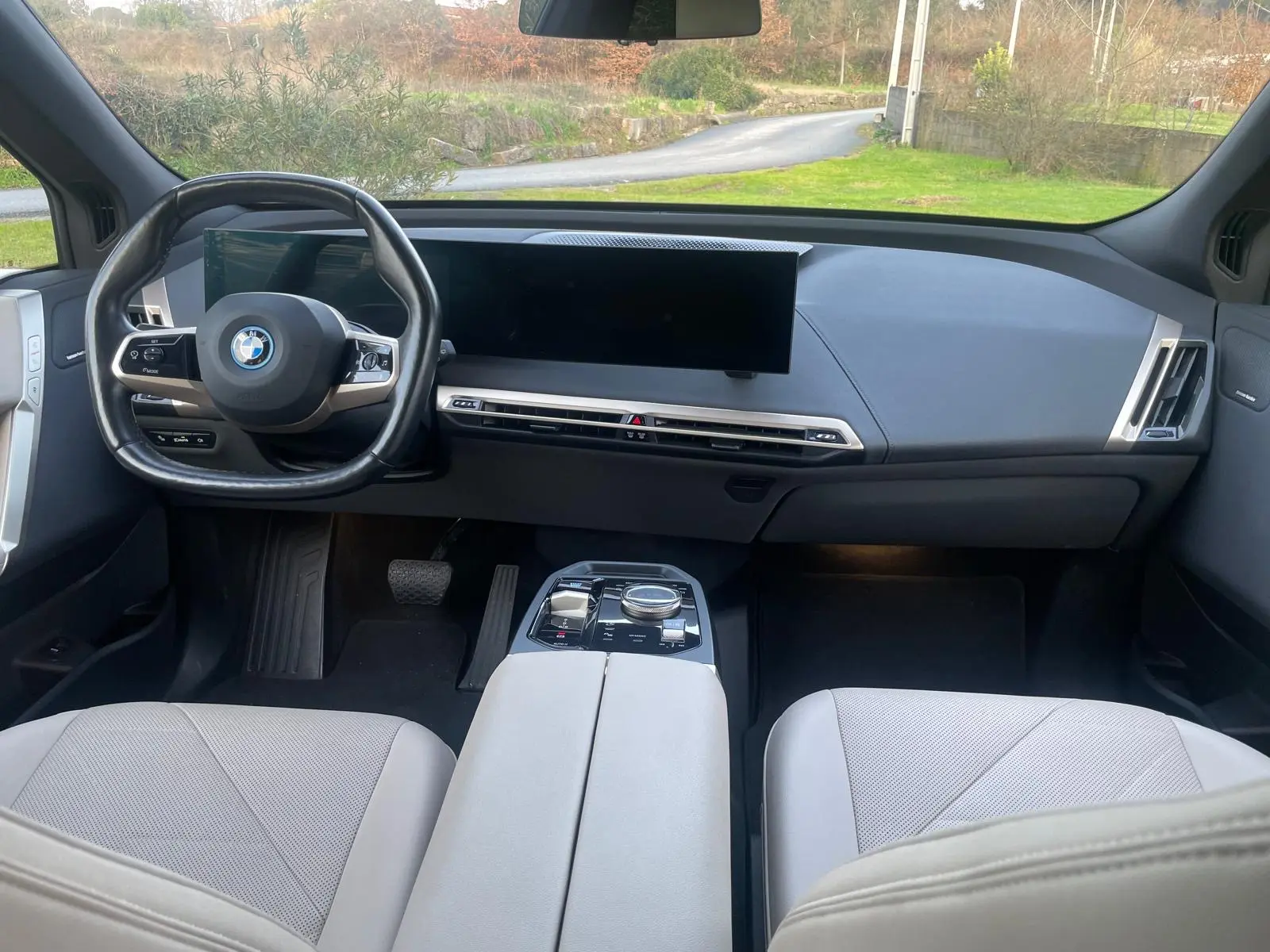 BMW iX xDrive 40 28