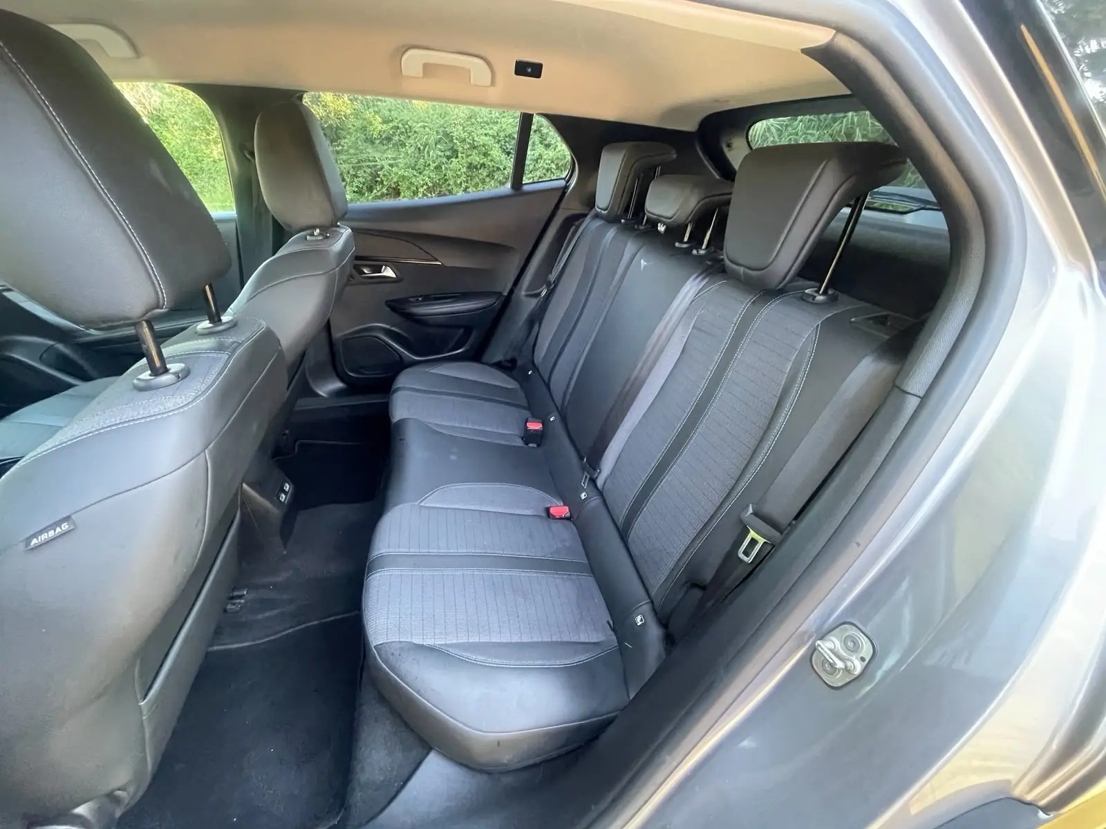 Peugeot e-2008 Allure 16