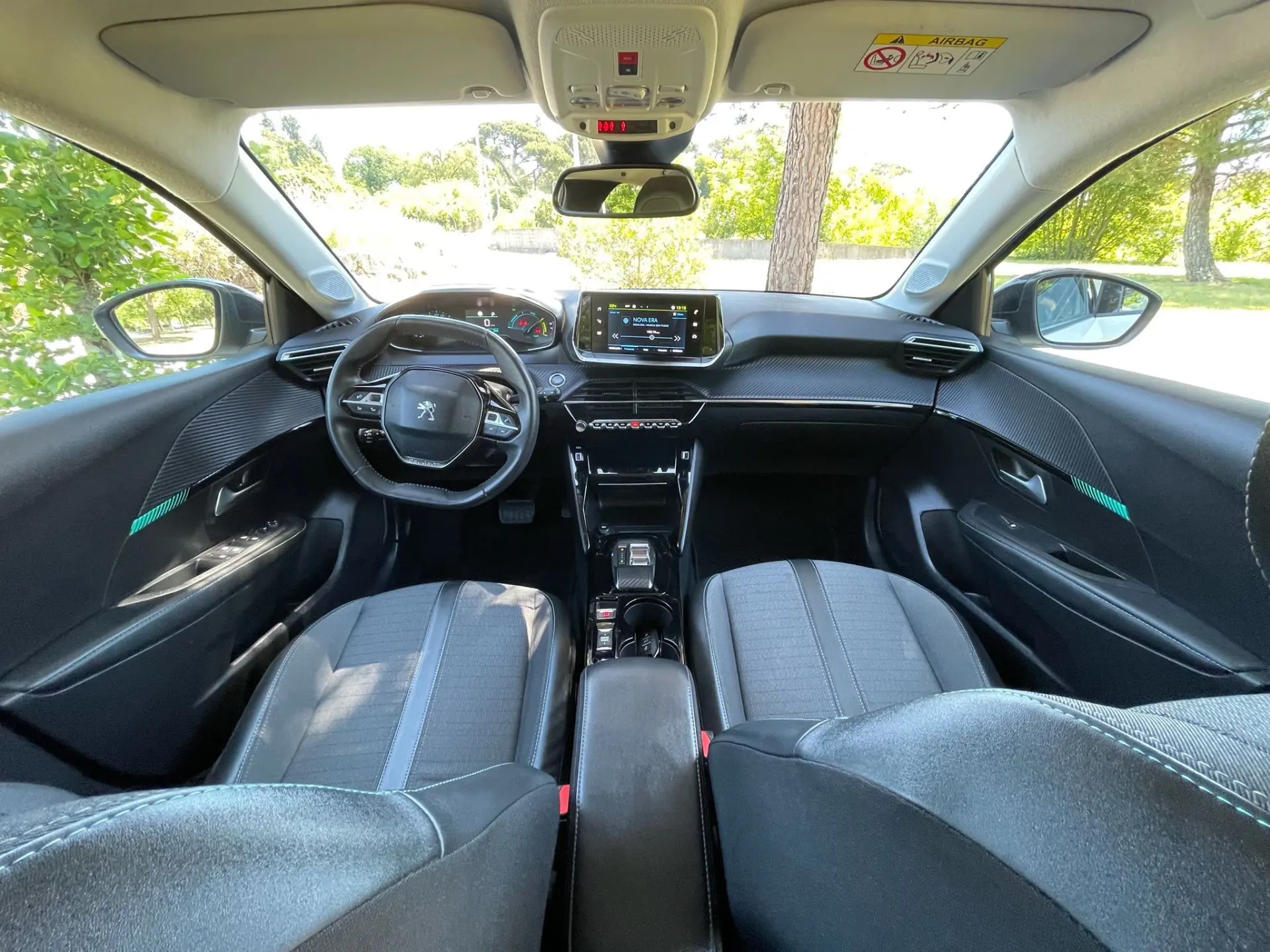 Peugeot e-208 50 kWh Allure 28