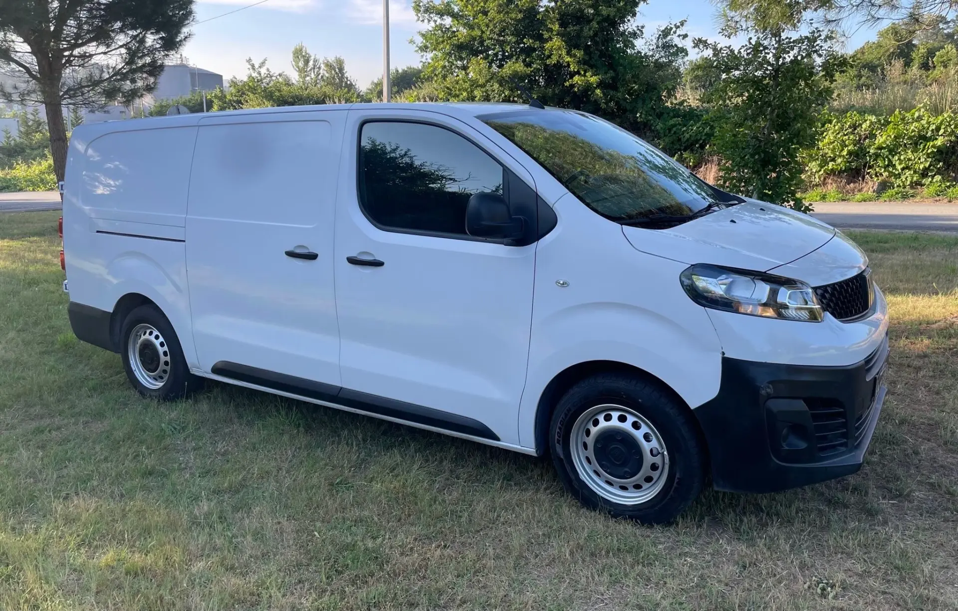 Fiat e-Scudo L3 (75-kWh) 2