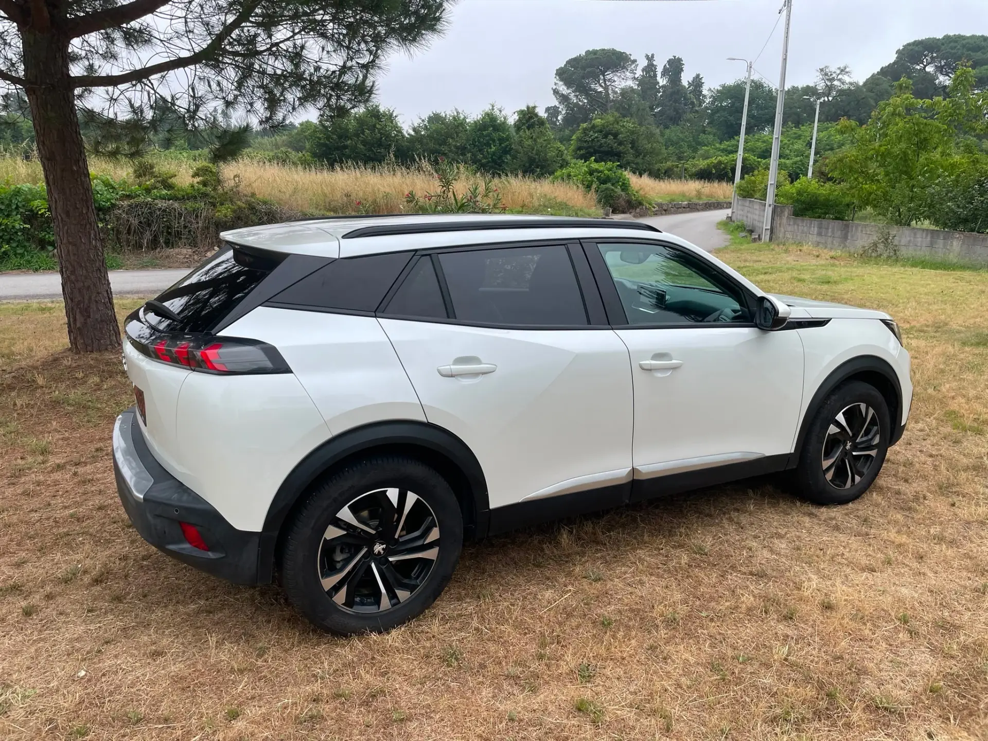 Peugeot e-2008 Allure 9