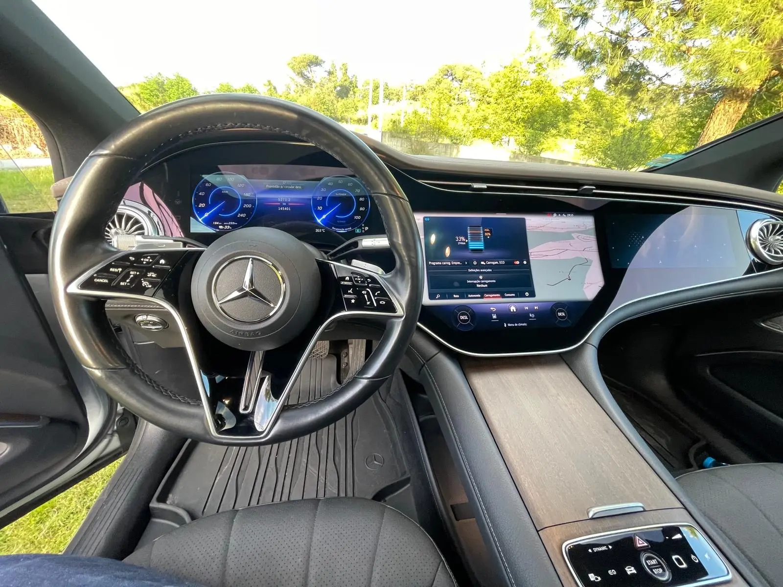 Mercedes-Benz EQS 450+ 42