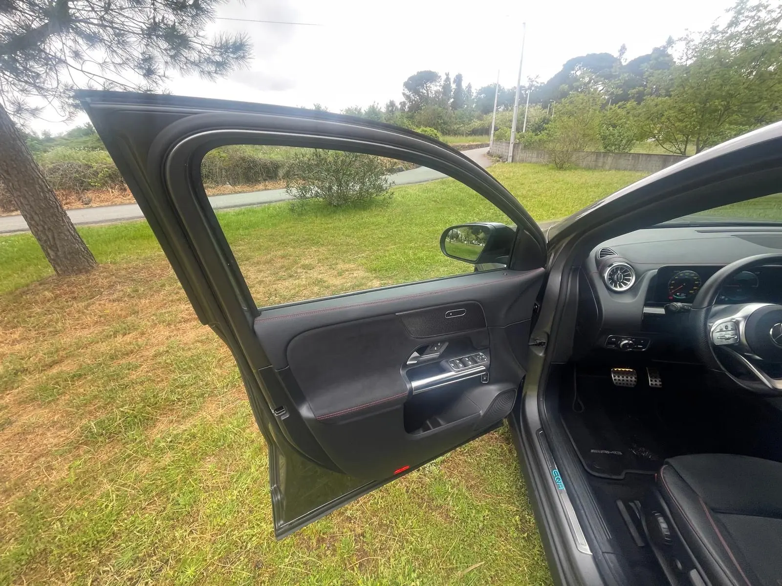 Mercedes-Benz EQA 250 AMG Line 6