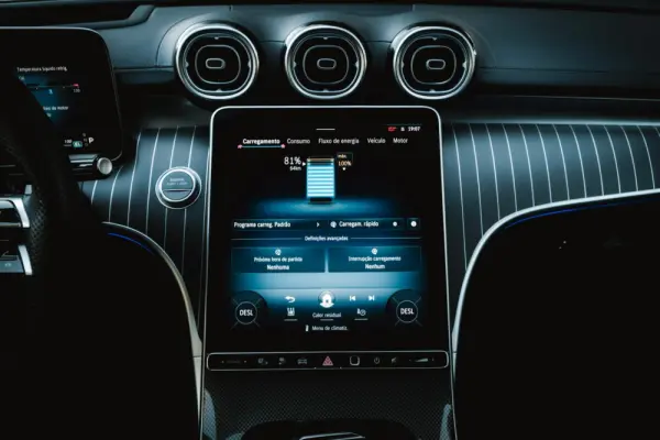 Mercedes-Benz C 300 e AMG Line 25