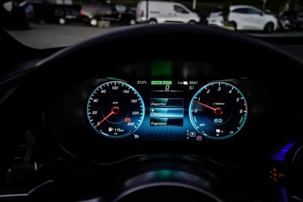 Mercedes-Benz C 300 Outro 27