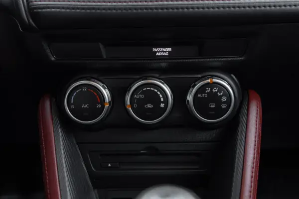 Mazda CX-3 1.5 Skyactiv-D Evolve HS Navi 34