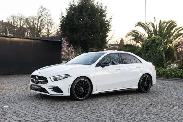 Mercedes-Benz A 180 d AMG Line Aut. 3