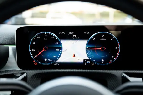 Mercedes-Benz A 180 d AMG Line Aut. 27