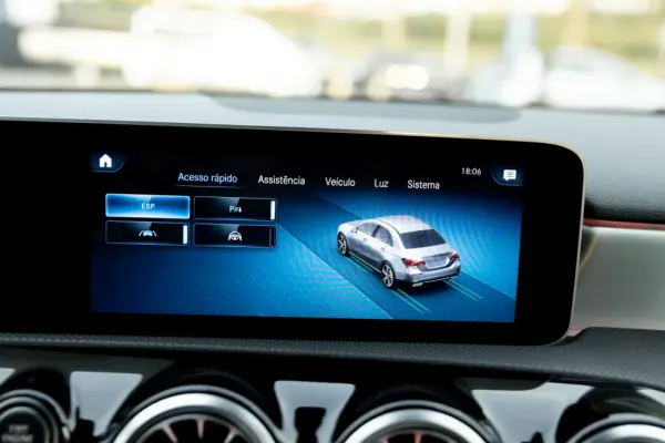 Mercedes-Benz A 180 d AMG Line Aut. 49