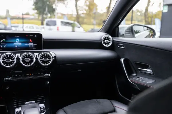 Mercedes-Benz A 180 d AMG Line Aut. 14