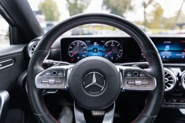 Mercedes-Benz A 180 d AMG Line Aut. 15