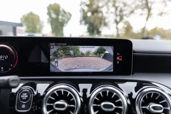 Mercedes-Benz A 180 d AMG Line Aut. 26