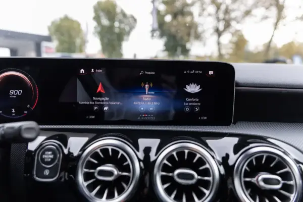 Mercedes-Benz A 180 d AMG Line Aut. 27