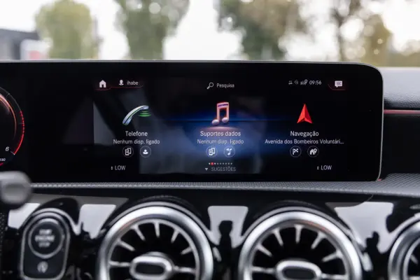 Mercedes-Benz A 180 d AMG Line Aut. 28