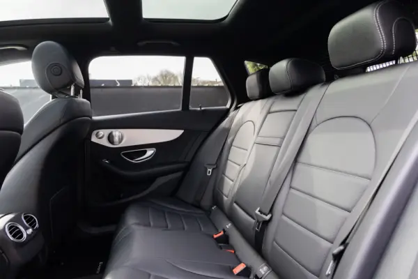 Mercedes-Benz C 220 BlueTEC AMG Line Aut. 56