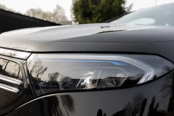 Mercedes-Benz EQA 250 AMG Line 9