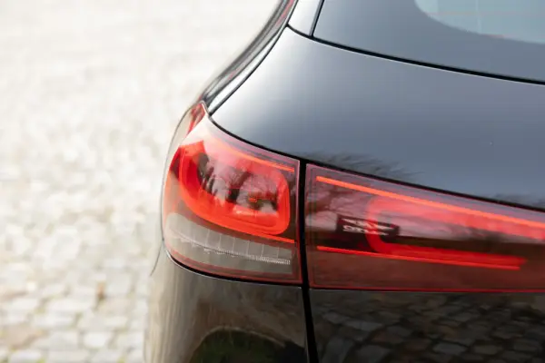 Mercedes-Benz EQA 250 AMG Line 11