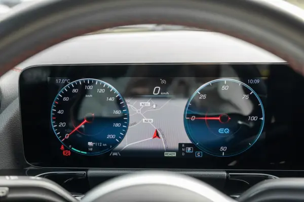 Mercedes-Benz EQA 250 AMG Line 23